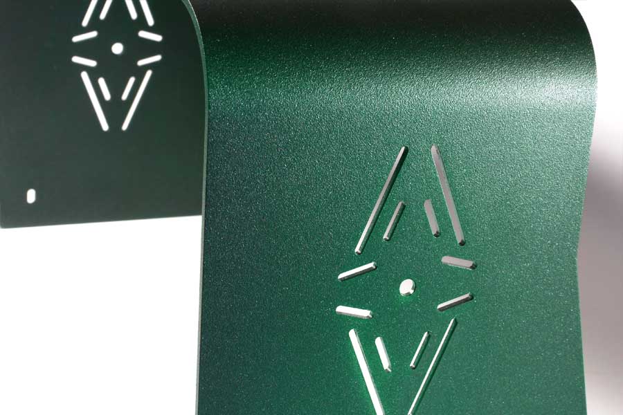 Pulverbeschichtung Aluminiumkantteil mit Strukturlack Pulverbeschichtetes Industrieprodukt mit Strukturlack
