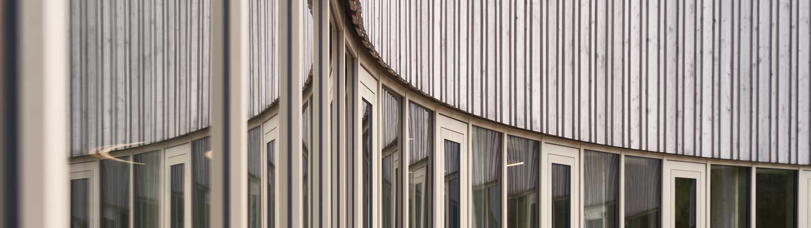 DURA®xal Pulverbeschichtung für Alu- Glasfassade