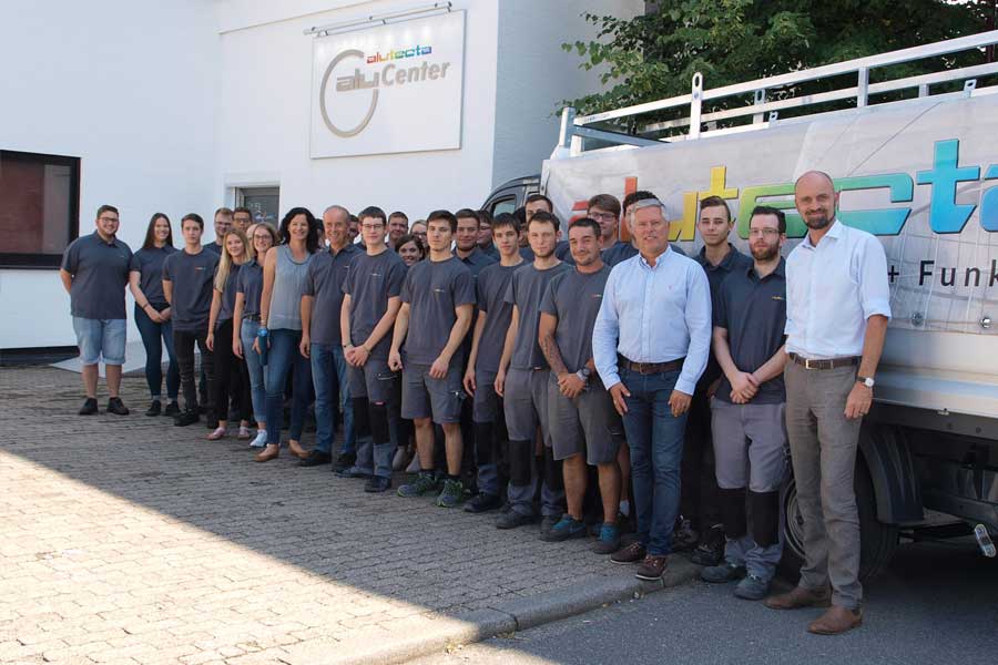 Eloxal Verfahren Technik Farben Oberflächen Eloxal Fassade und Tür schwarz
